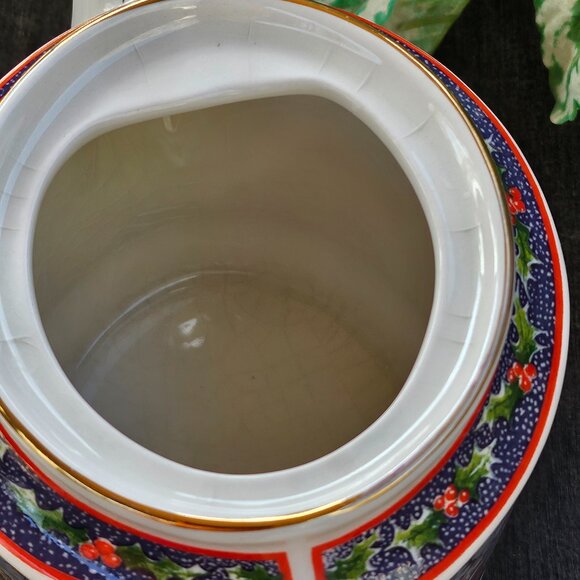 Vintage Sadler Twelve Days of Christmas - Merry Christmas Teapot - Picture 9 of 13